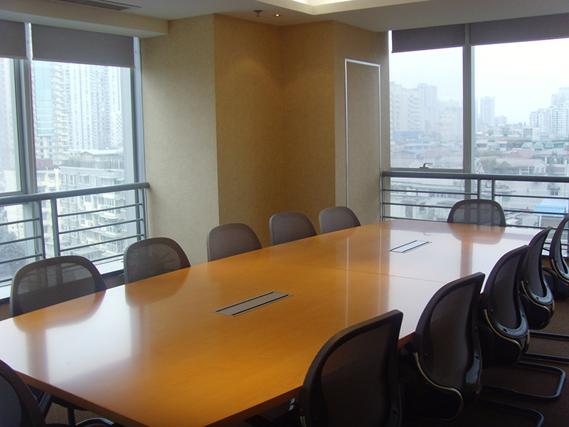 Bought office in center of city: 5A CBD - Dongfang plaza.